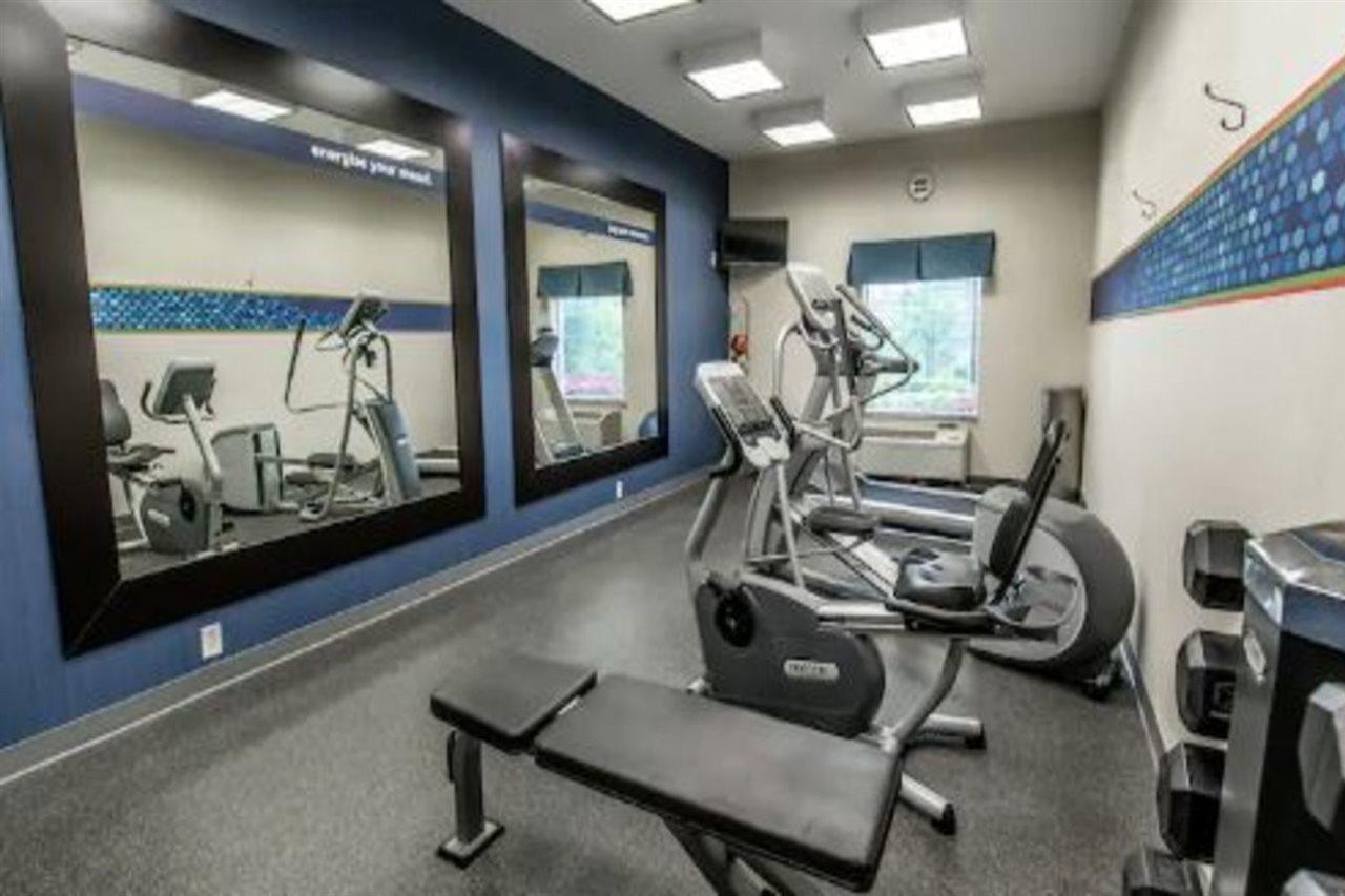 Hampton Inn Dallas-Рокуолл Экстерьер фото