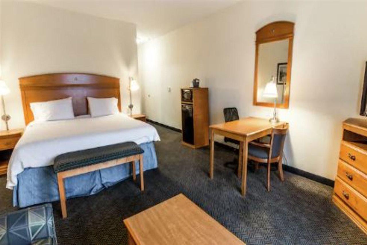 Hampton Inn Dallas-Рокуолл Экстерьер фото