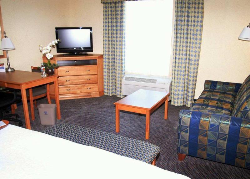 Hampton Inn Dallas-Рокуолл Экстерьер фото